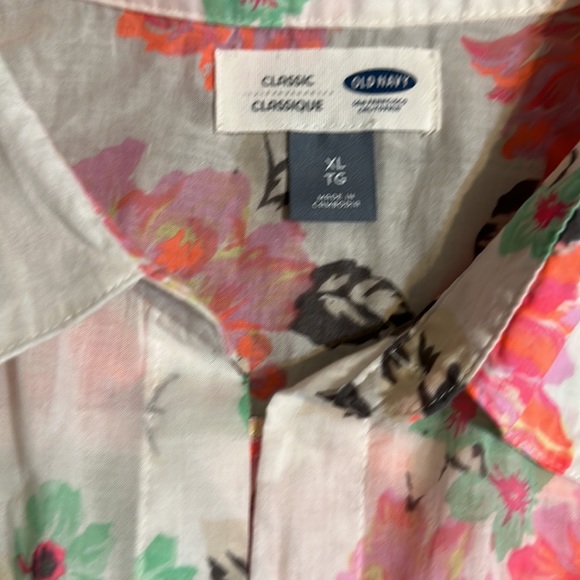 Old Navy floral button down XL - Picture 5 of 6